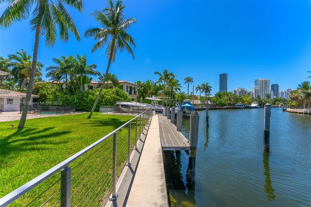 $14,750,000 | 268 S Parkway, Golden Beach, FL 33160