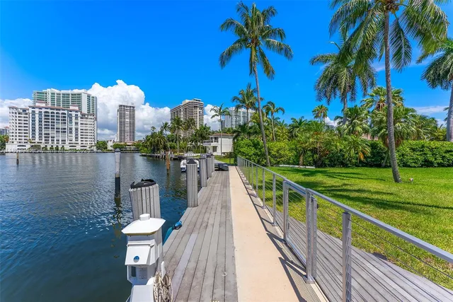 $14,750,000 | 268 S Parkway, Golden Beach, FL 33160