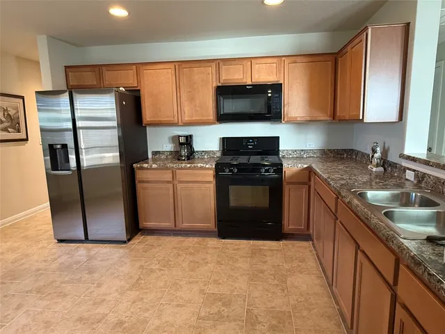 $1,800 | 233 Hobby Street, Georgetown, TX 78633