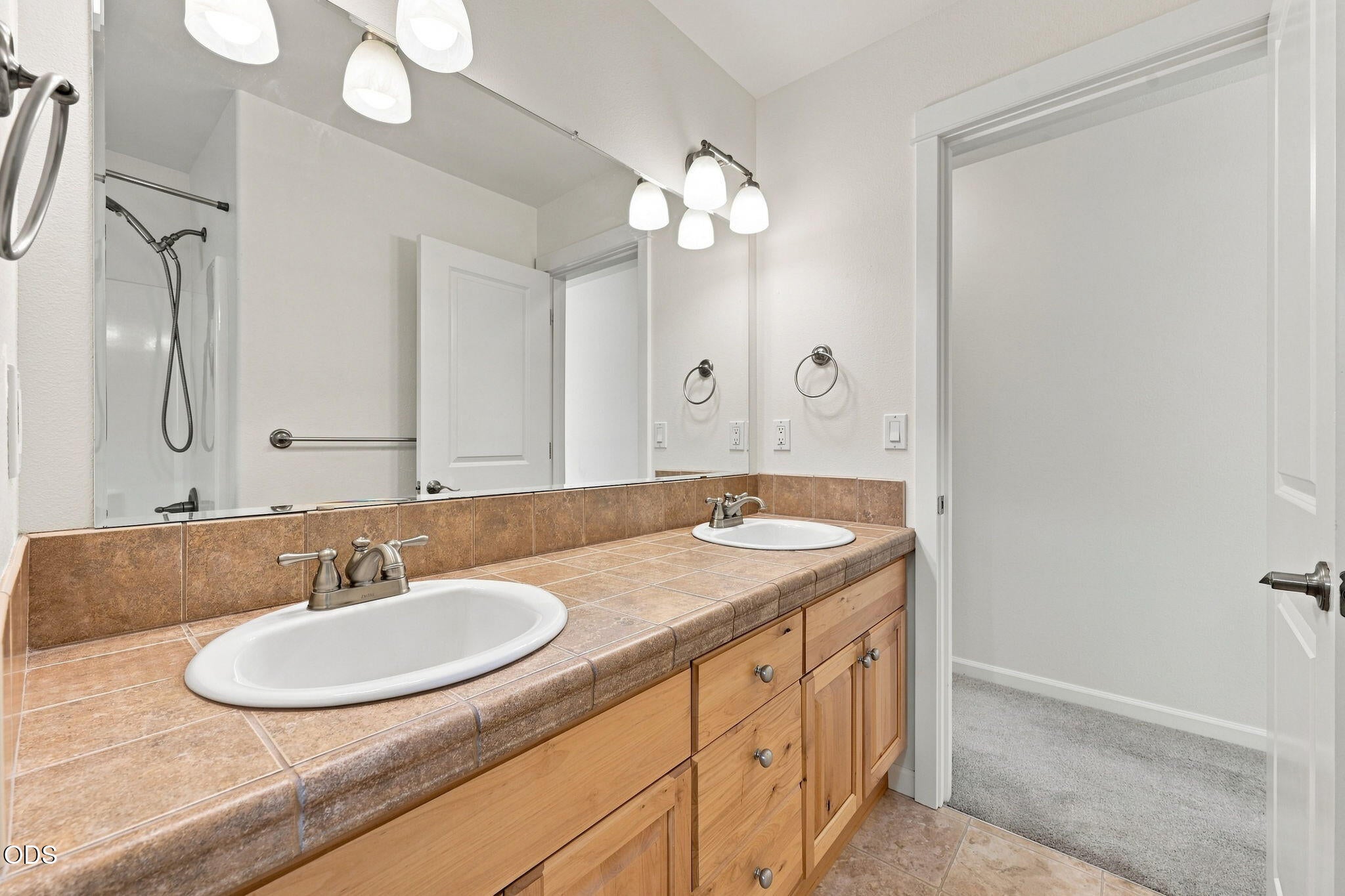 2526 Northwest Awbrey Road Bend, OR 97703 - Photo 32 of 44 Gallery Image 32