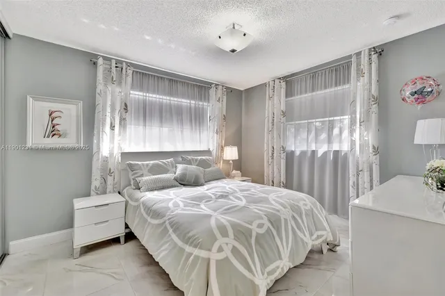 $172,000 | 4705 Northwest 35th Street, Unit 501, Lauderdale Lakes, FL 33319