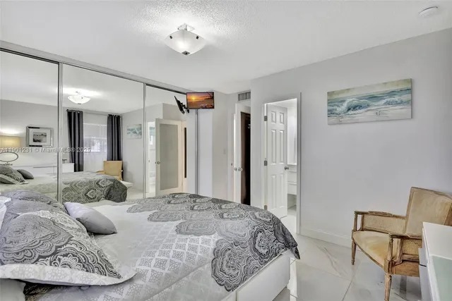 $172,000 | 4705 Northwest 35th Street, Unit 501, Lauderdale Lakes, FL 33319