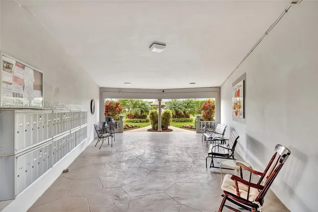 $172,000 | 4705 Northwest 35th Street, Unit 501, Lauderdale Lakes, FL 33319