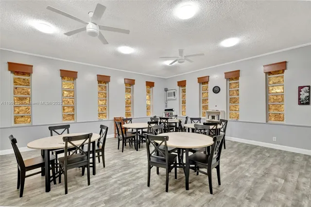 $172,000 | 4705 Northwest 35th Street, Unit 501, Lauderdale Lakes, FL 33319