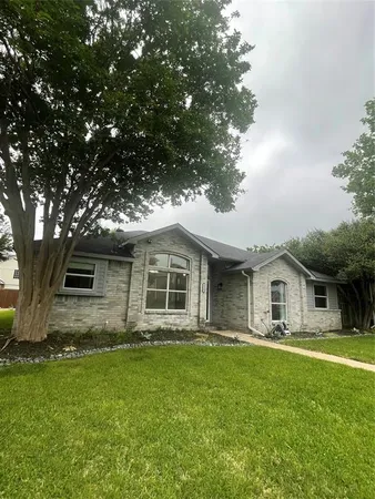 $2,800 | 2725 Covington Drive, Garland, TX 75040