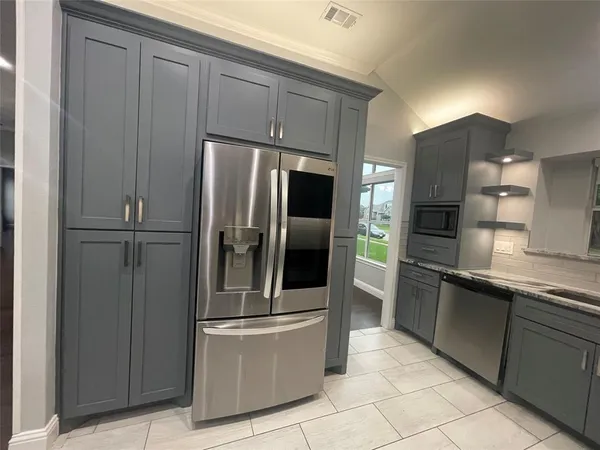 $2,800 | 2725 Covington Drive, Garland, TX 75040