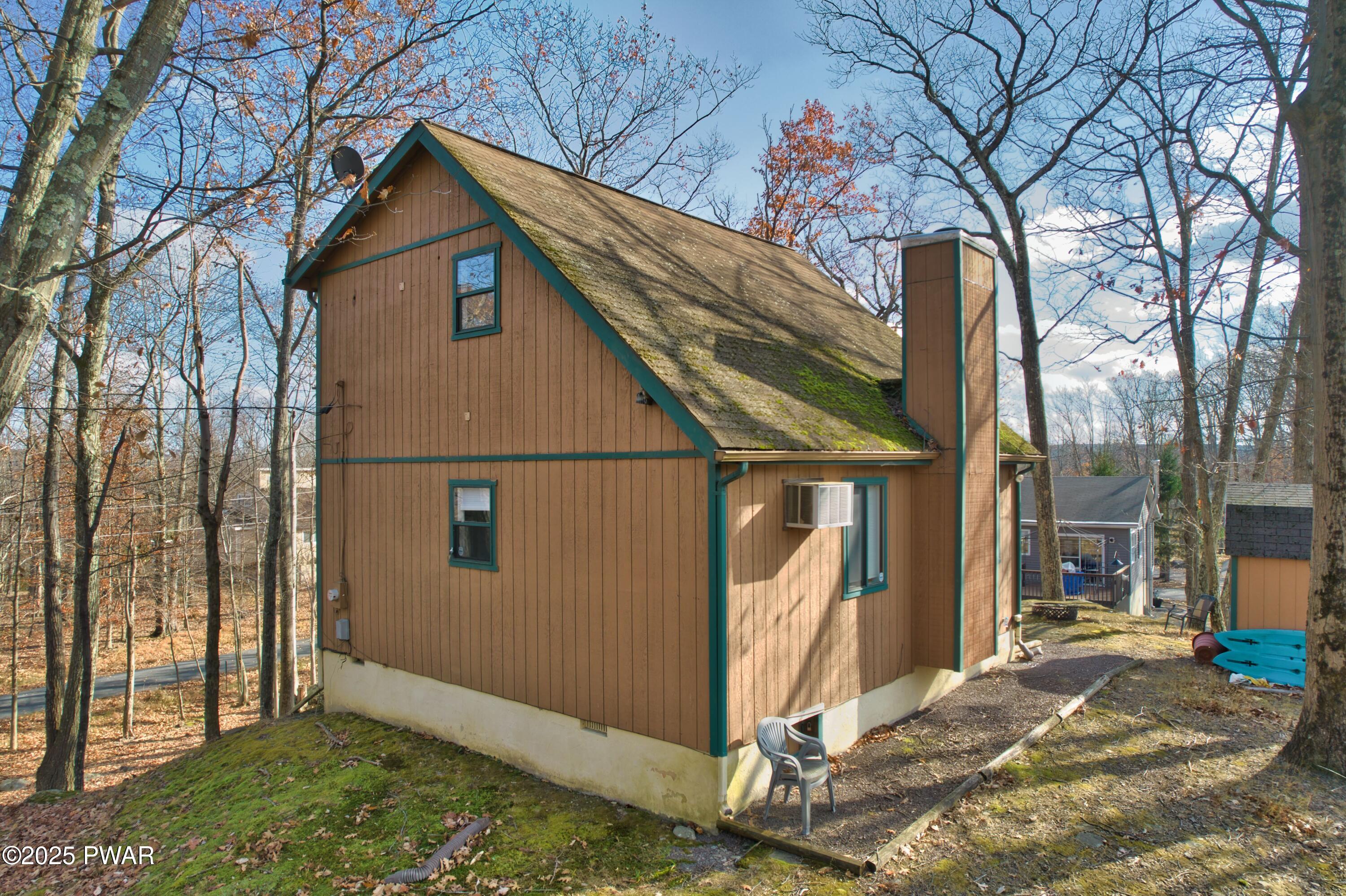 1007 Star View Terrace Lake Ariel, PA 18436 - Photo 23 of 31 Side and Rear of home