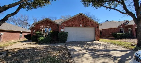 $2,600 | 704 International Drive, Euless, TX 76039