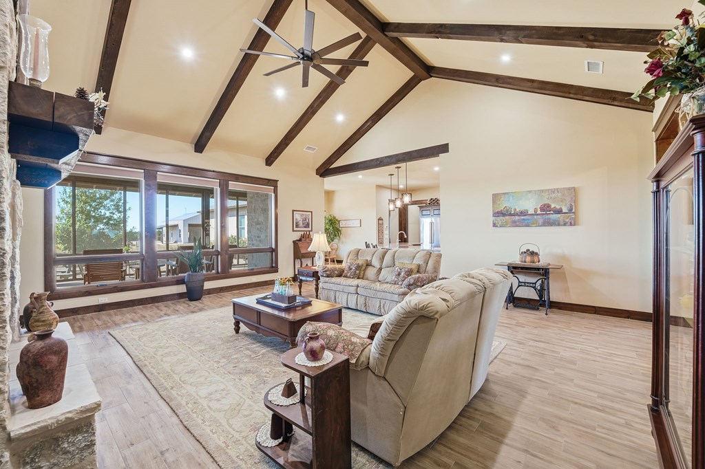 601 Garrison Road Fredericksburg, TX 78624 - Photo 8 of 77