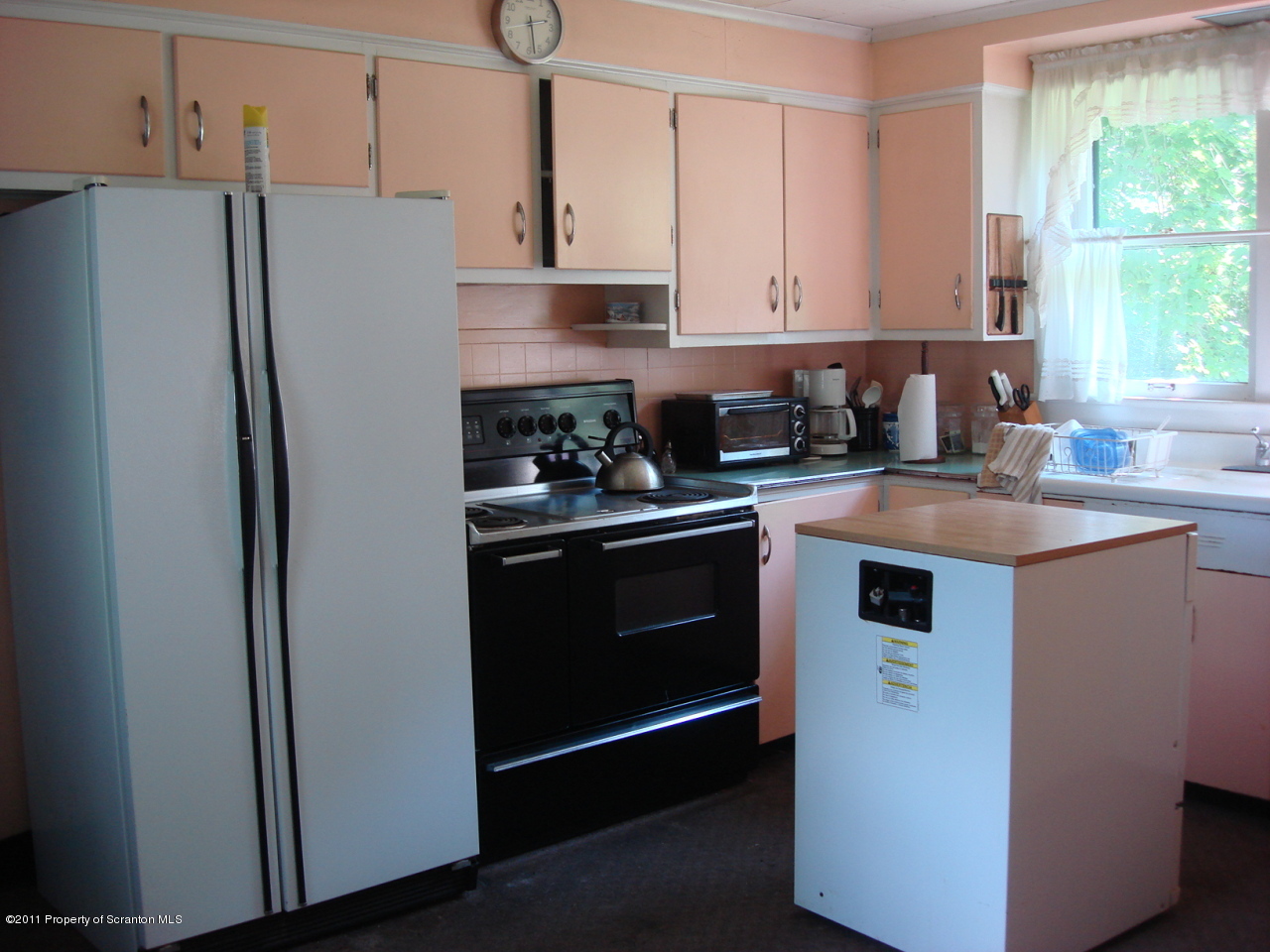 46 Benton Road Dalton, PA 18414 - Photo 4 of 9 Gallery Image 4