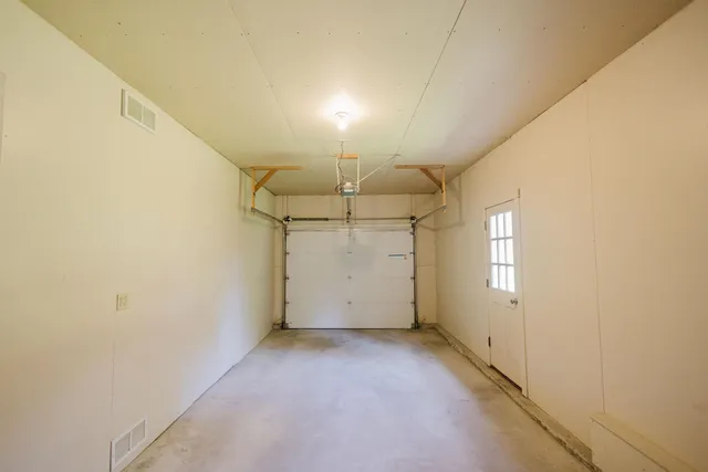 $449,900 | 149 Merry Christmas Lane, Mineral Point, WI 53565