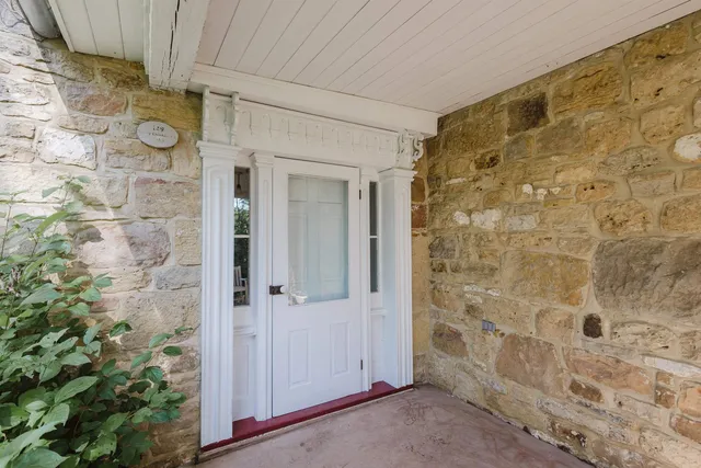 $449,900 | 149 Merry Christmas Lane, Mineral Point, WI 53565