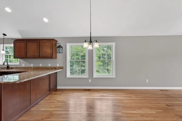 $309,900 | 374 Douglas Lane, Lafayette, TN 37083