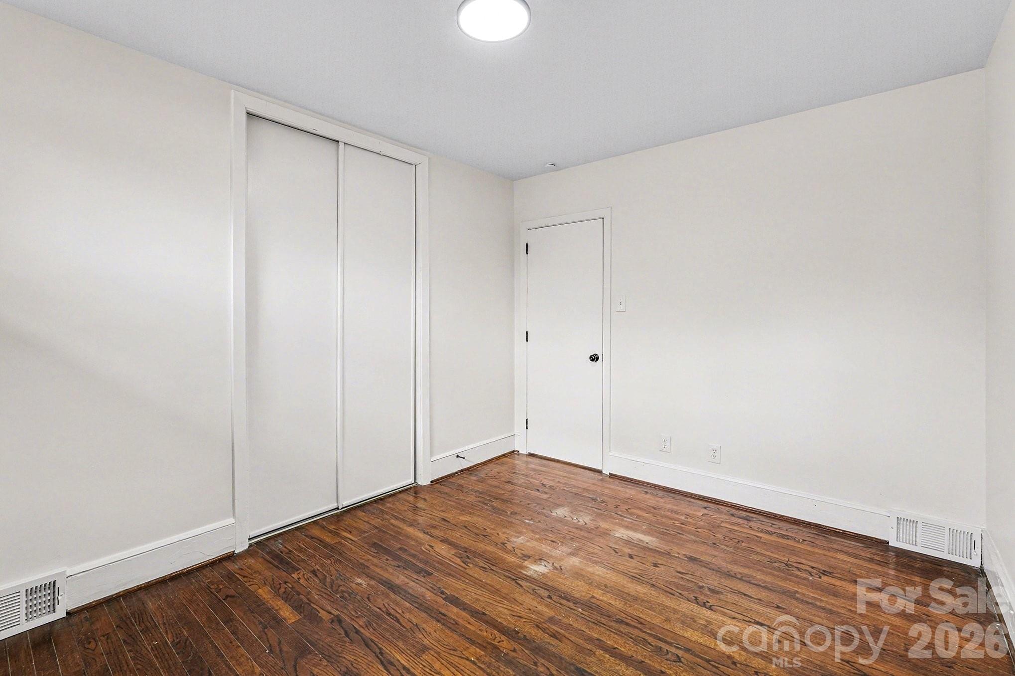 1010 Andover Road Charlotte, NC 28211 - Photo 11 of 15