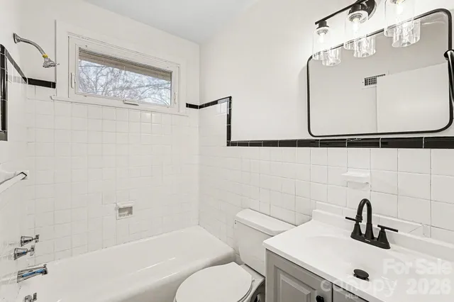 $229,900 | 1010 Andover Road, Charlotte, NC 28211