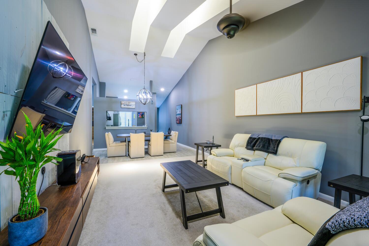 708 Harbour Pointe Way Greenacres, FL 33413 - Photo 14 of 45 708 Harbour Pointe Way-large-020-040-DSC