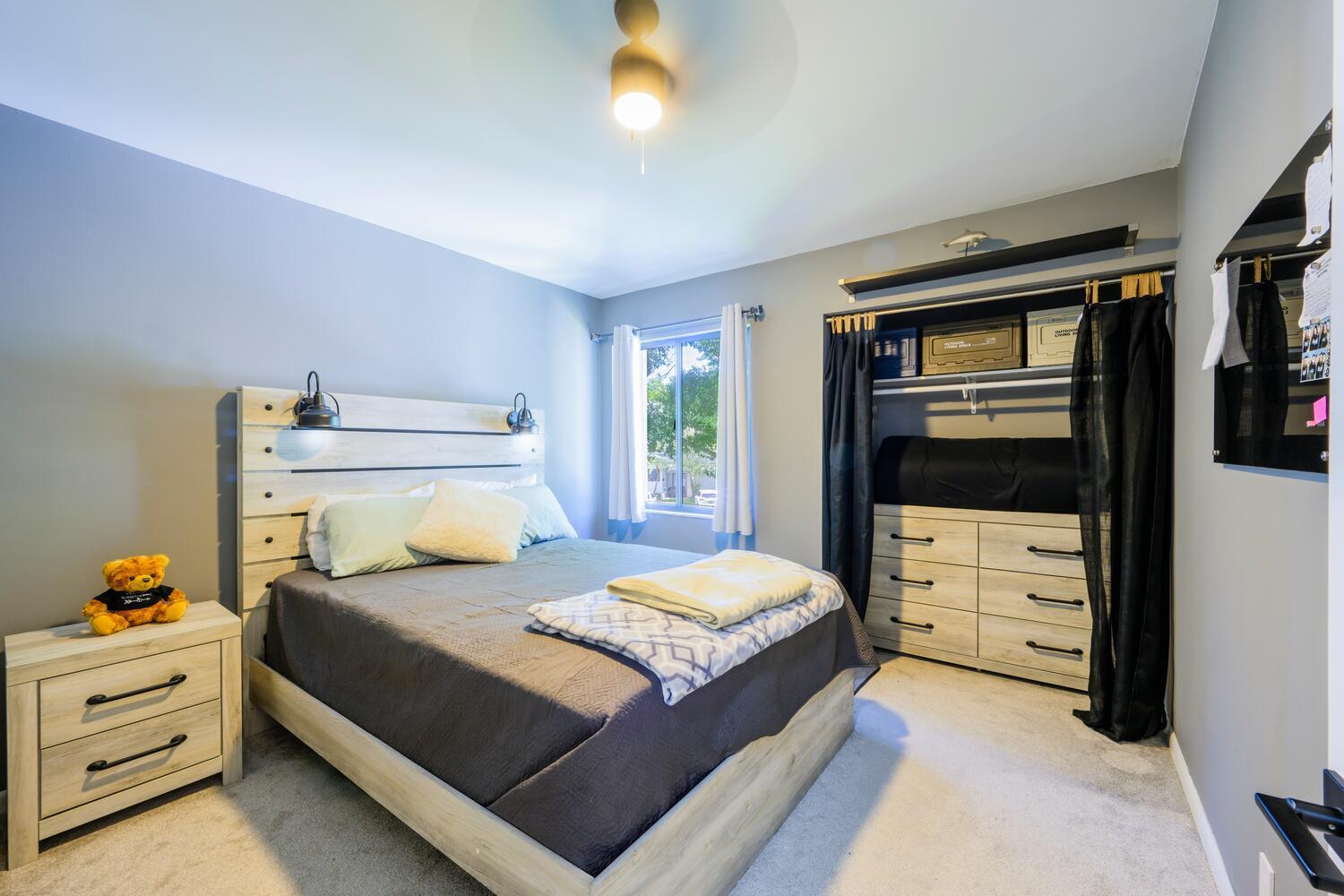 708 Harbour Pointe Way Greenacres, FL 33413 - Photo 23 of 45 708 Harbour Pointe Way-large-012-070-DSC