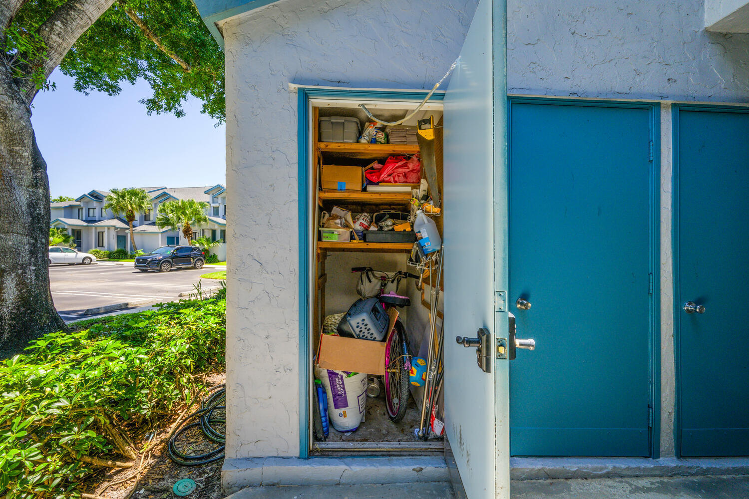 708 Harbour Pointe Way Greenacres, FL 33413 - Photo 32 of 45 708 Harbour Pointe Way-large-033-069-DSC