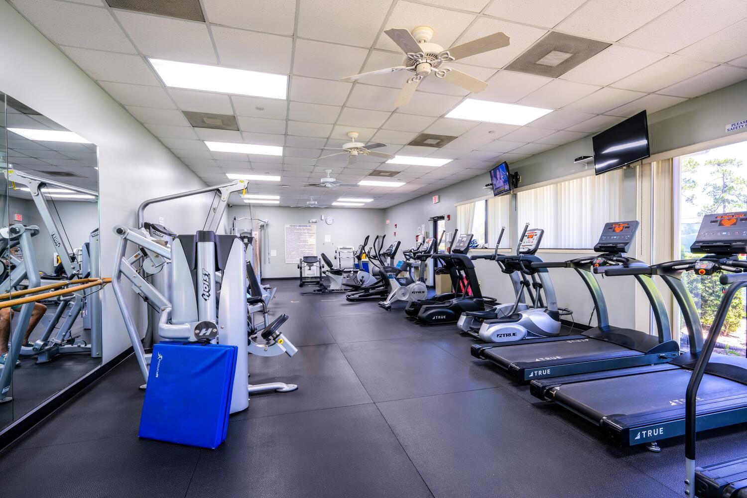 708 Harbour Pointe Way Greenacres, FL 33413 - Photo 38 of 45 708 Harbour Pointe Way-large-037-074-DSC