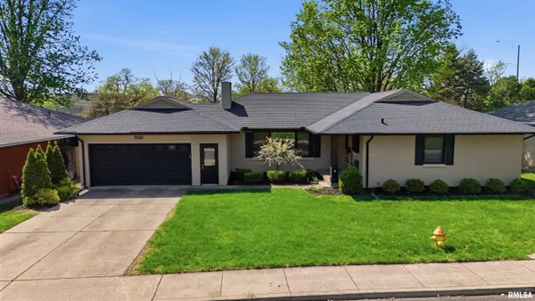 $275,000 | 516 West Westwood Drive, Peoria, IL 61614