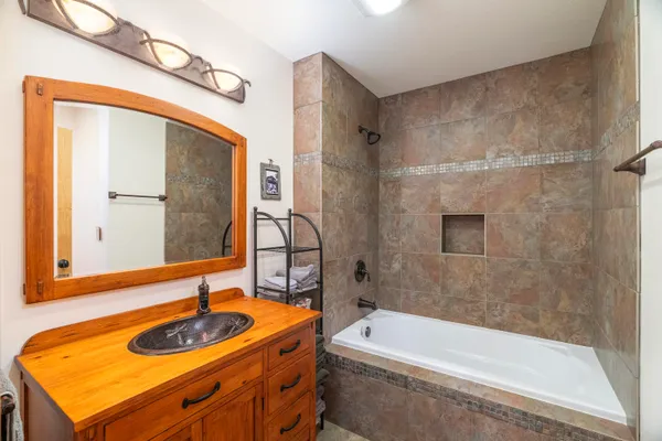 $1,399,000 | 185 Sag Lake Trail, Grand Marais, MN 55604