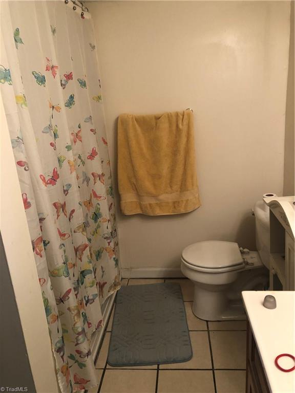 944 Tyro Road Lexington, NC 27295 - Photo 11 of 15 Bath 2