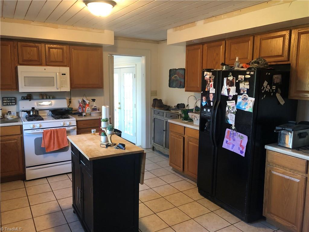 944 Tyro Road Lexington, NC 27295 - Photo 3 of 15 Kitchen 1