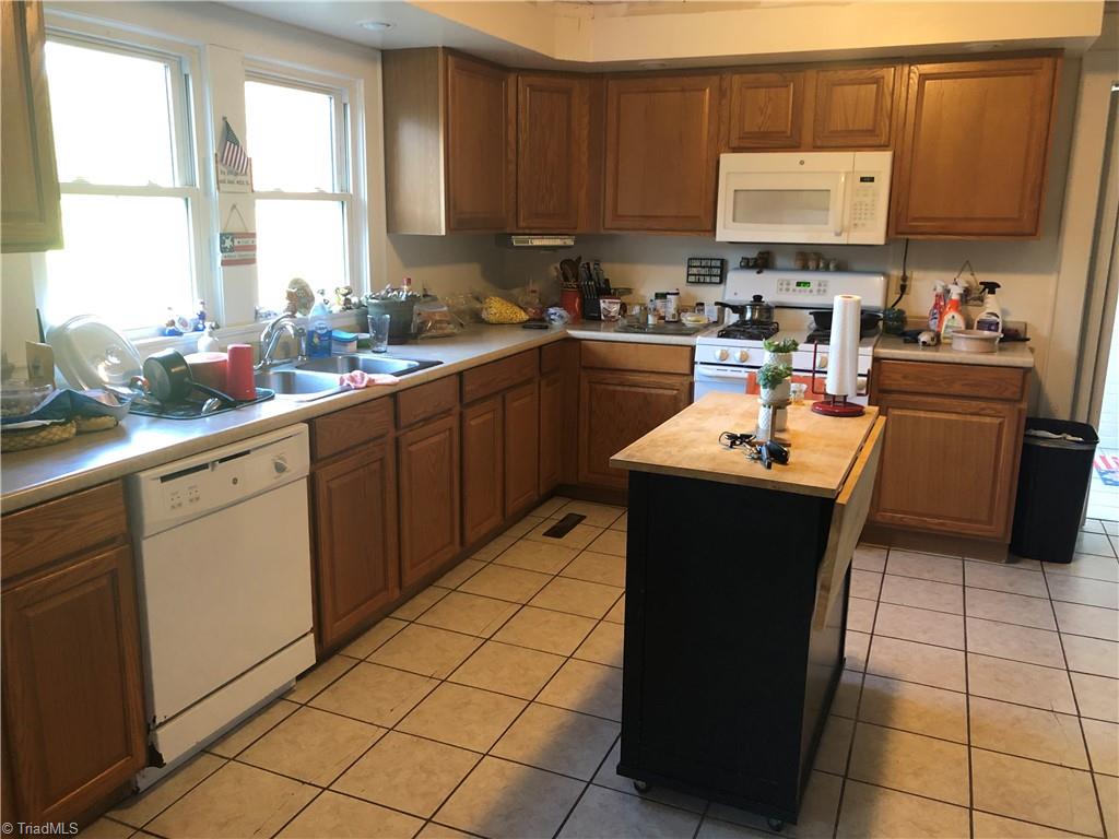 944 Tyro Road Lexington, NC 27295 - Photo 4 of 15 Kitchen 2