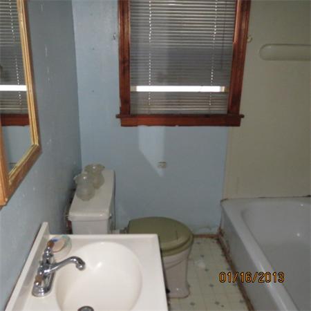 21 Sycamore Street Springfield, MA 01109 - Photo 4 of 9 Gallery Image 4