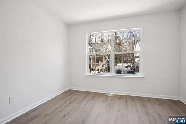 $435,000 | 9 Maple Lane, Mount Arlington, NJ 07856