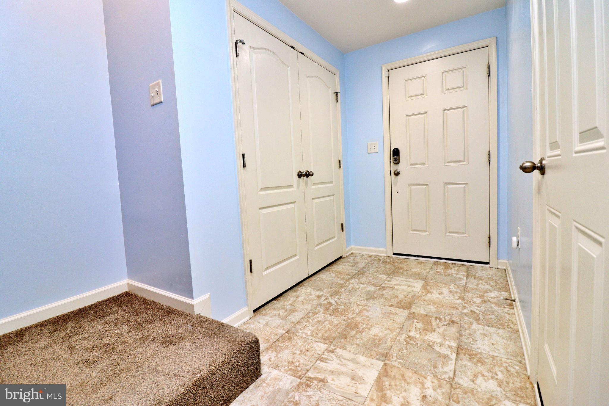 605 Thumper Drive Ranson, WV 25438 - Photo 12 of 47 Foyer