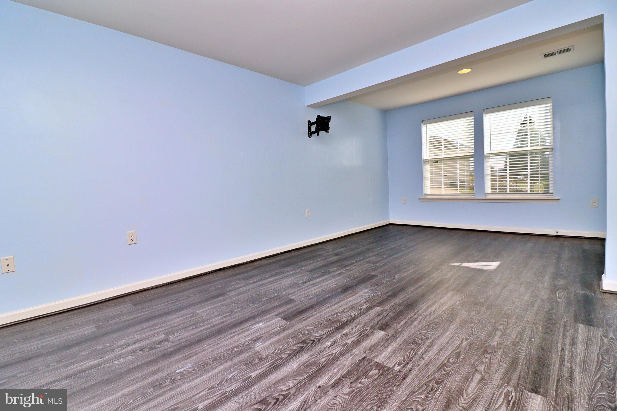 605 Thumper Drive Ranson, WV 25438 - Photo 14 of 47 Rec Room