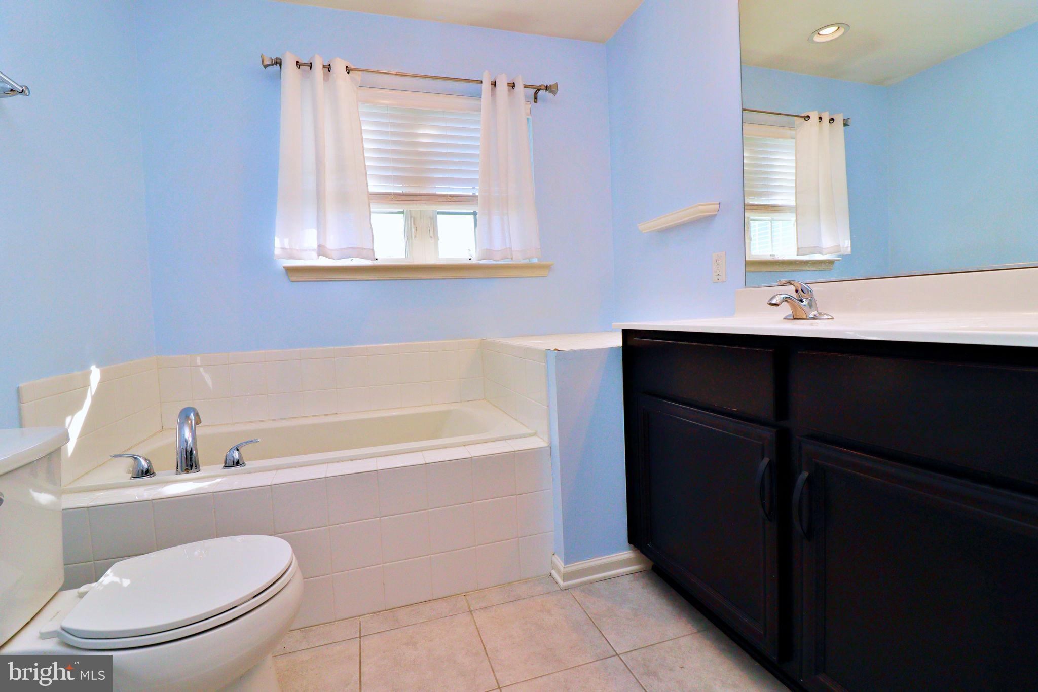 605 Thumper Drive Ranson, WV 25438 - Photo 37 of 47 Primary Bath with Soaking Tub