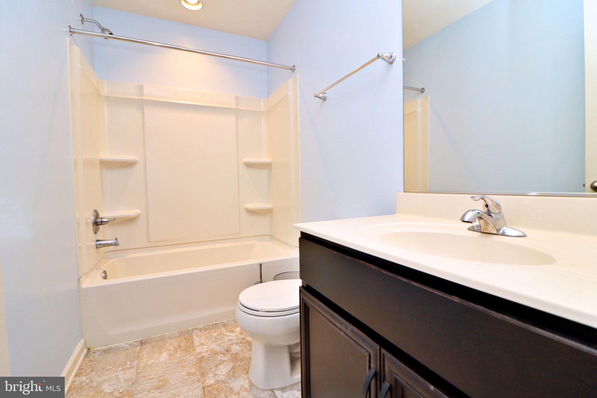 605 Thumper Drive Ranson, WV 25438 - Photo 43 of 47 Upper Level Bath
