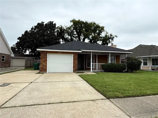 $1,625 | 2001 Van Arpel Drive, Laplace, LA 70068
