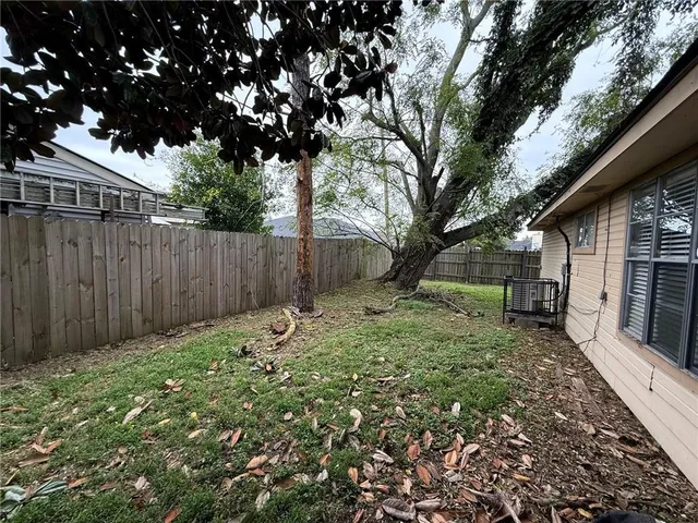 $1,625 | 2001 Van Arpel Drive, Laplace, LA 70068