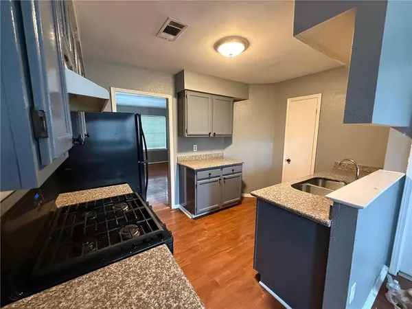 $1,658 | 2001 Van Arpel Drive, Laplace, LA 70068