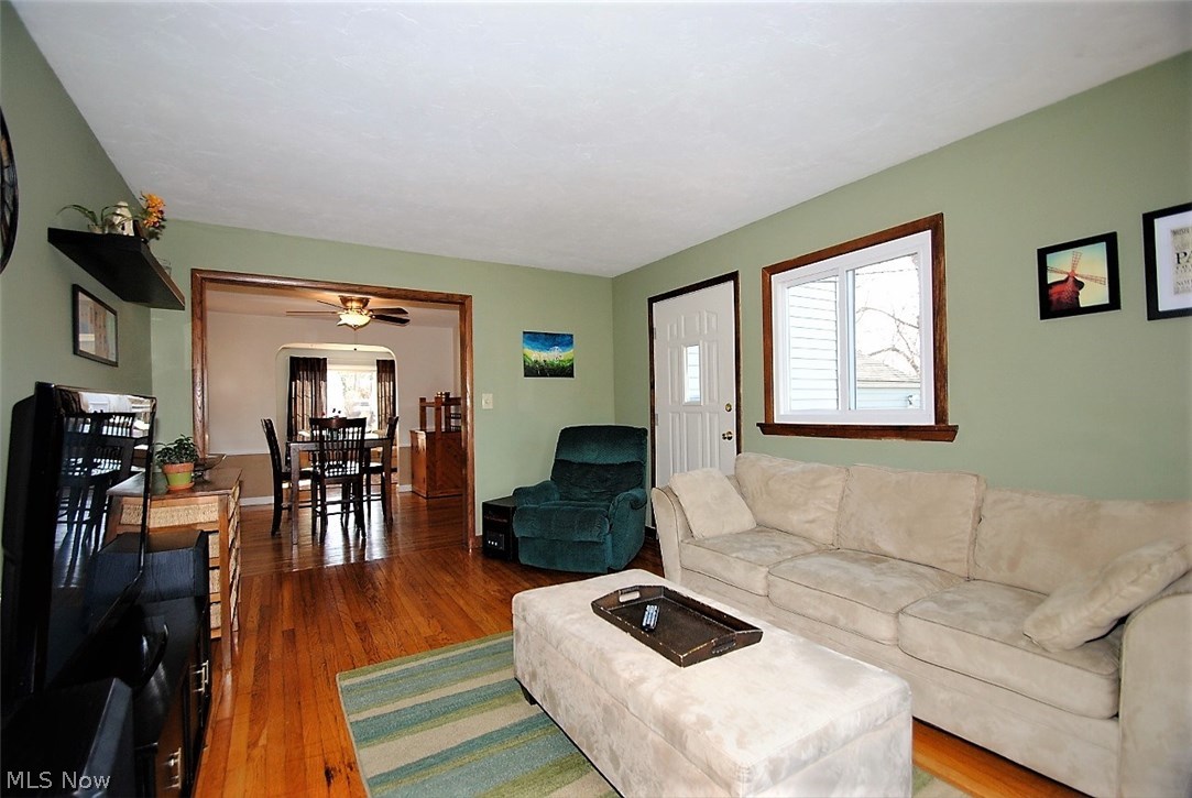1408 Croyden Road Lyndhurst, OH 44124 - Photo 11 of 20