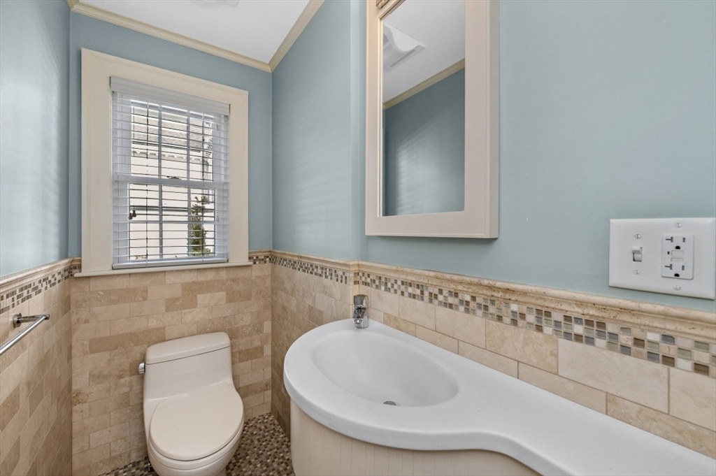 66 Payson Road Belmont, MA 02478 - Photo 9 of 26
