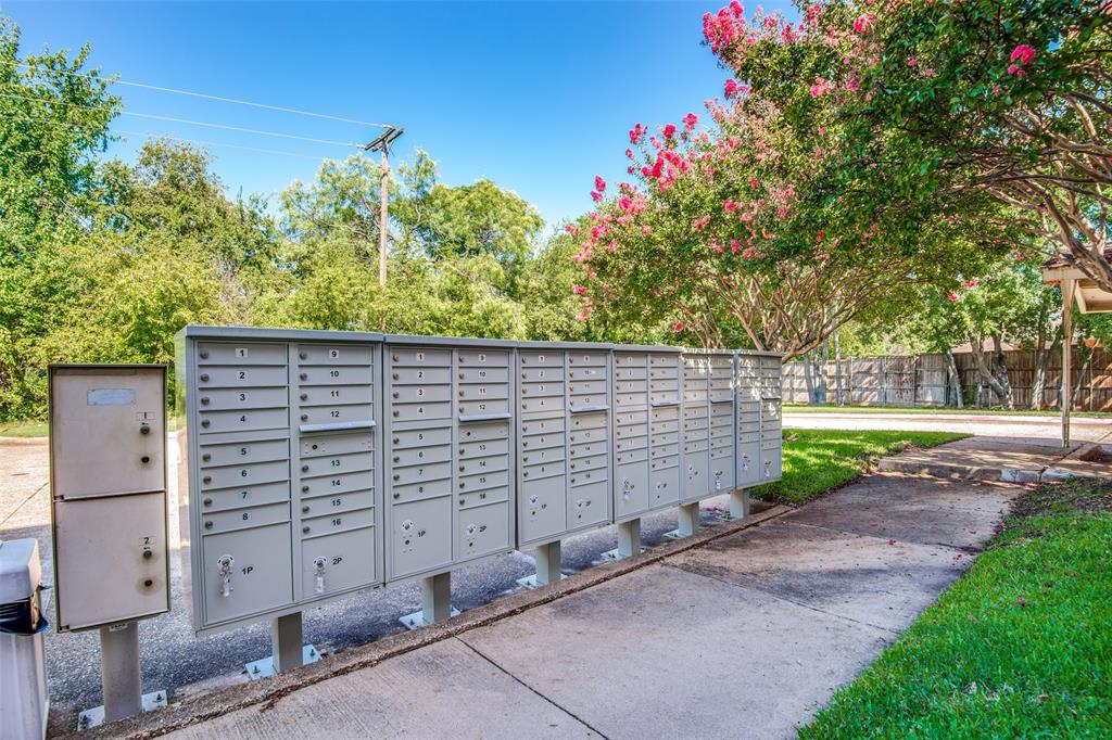 2835 Keller Springs Road, Unit 1304 Carrollton, TX 75006 - Photo 11 of 12 View of home's community featuring mail boxes