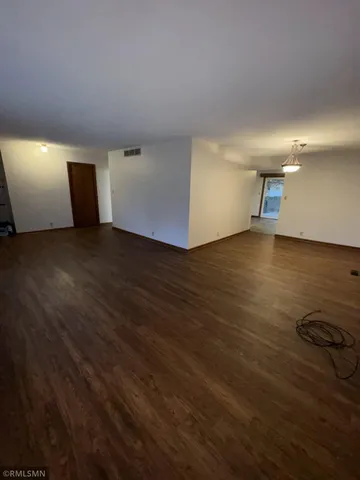 $315,000 | 20 Camelot Drive, Mankato, MN 56001