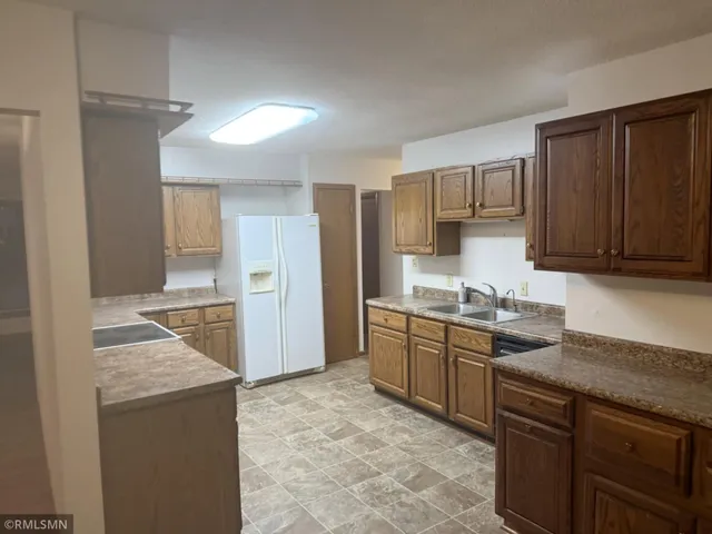 $315,000 | 20 Camelot Drive, Mankato, MN 56001