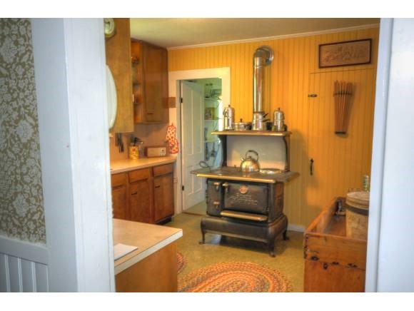 9282 Vermont Rte 100 Whitingham, VT 05361 - Photo 13 of 24