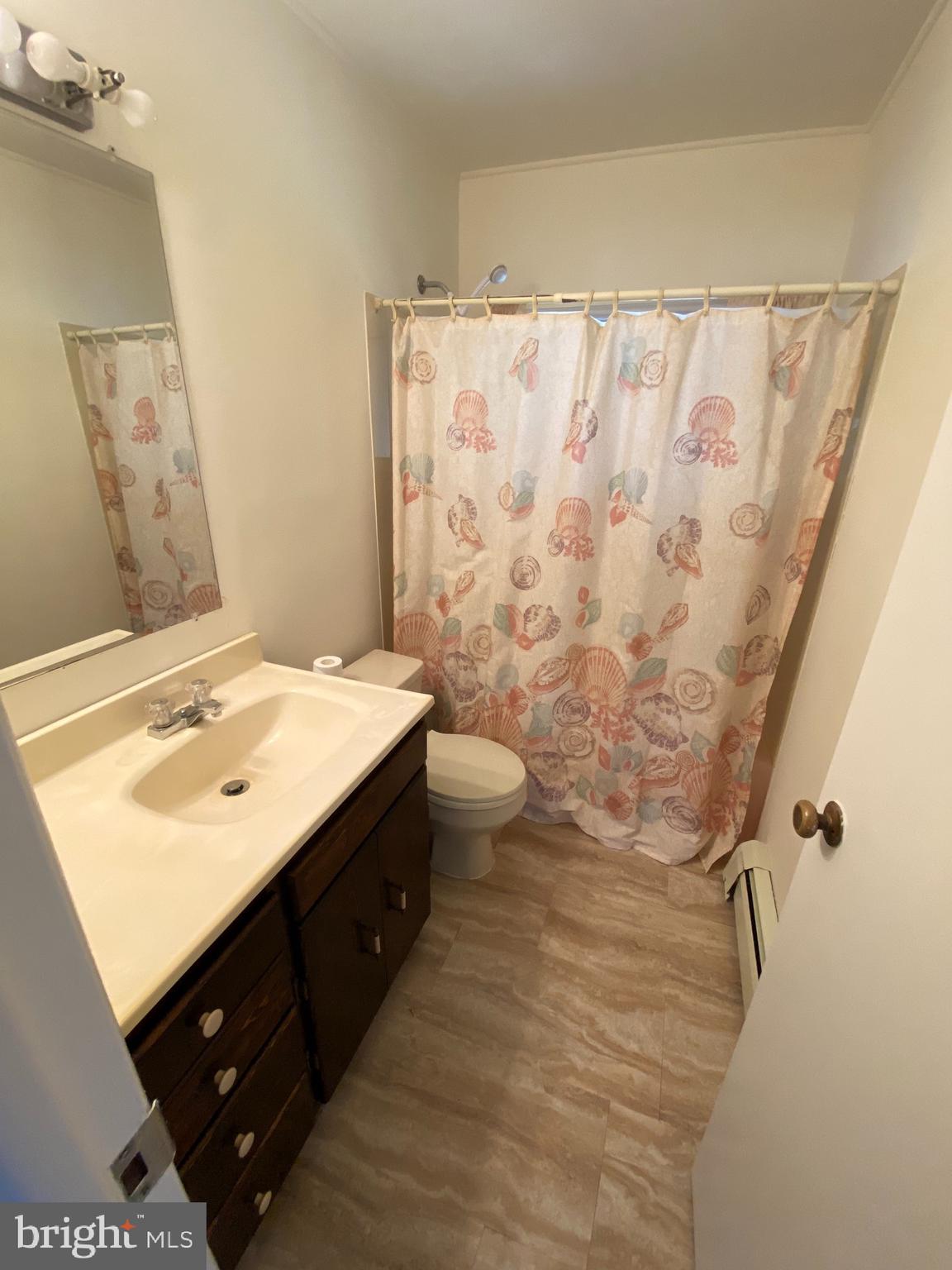 28 Metten Road Newark, DE 19713 - Photo 16 of 18 Bath