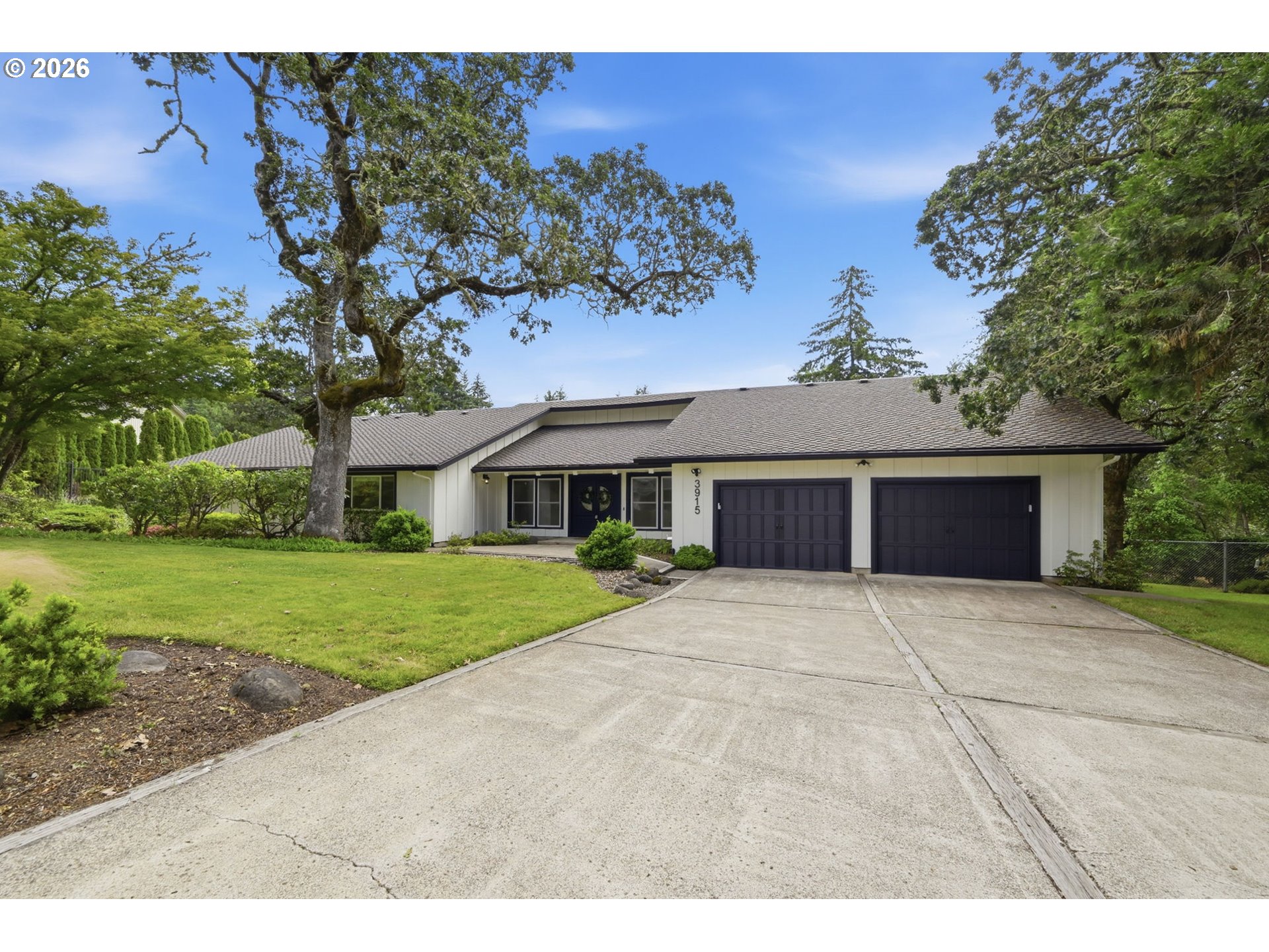 3915 North Shasta Loop Eugene, OR 97405 - Photo 8 of 48