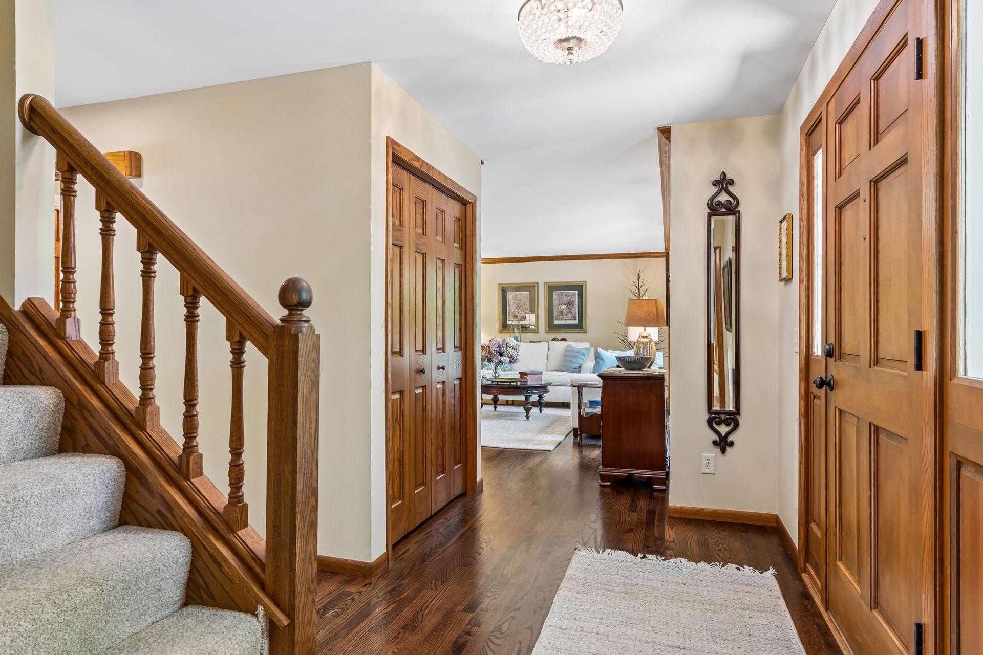 1359 Cherry Hill Road Mendota Heights, MN 55118 - Photo 4 of 37