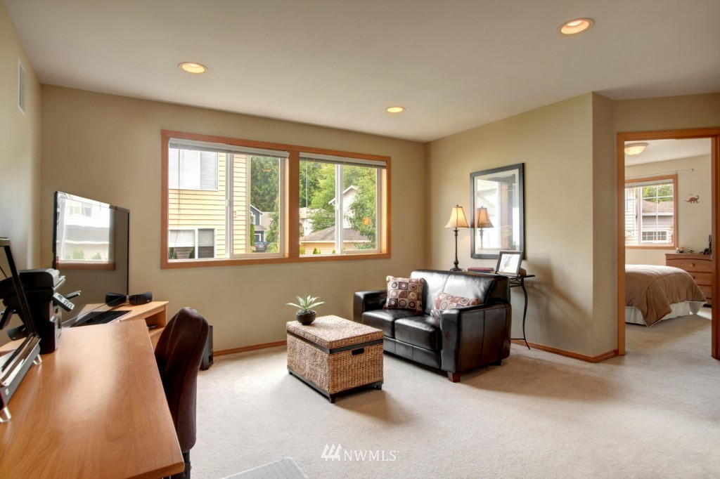 1123 185th Place Southeast Bothell, WA 98012 - Photo 14 of 19