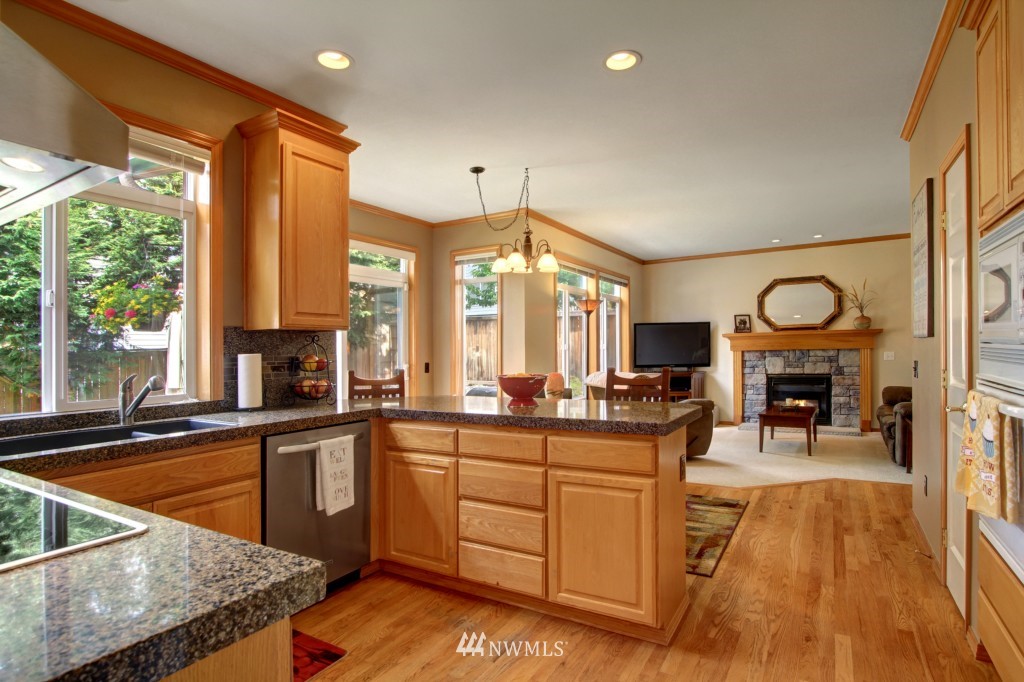 1123 185th Place Southeast Bothell, WA 98012 - Photo 5 of 19