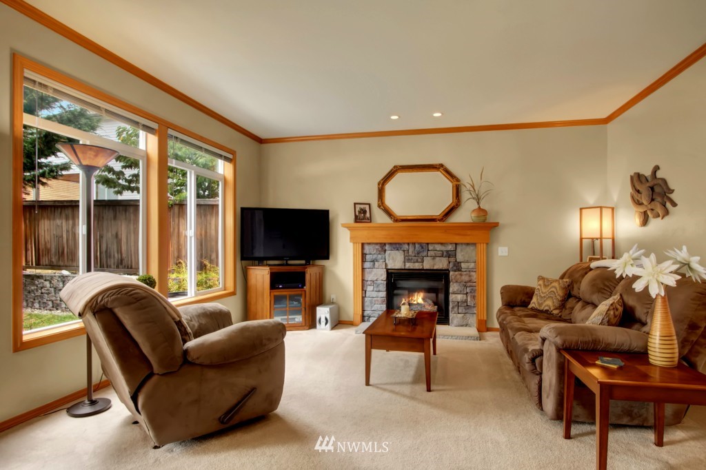1123 185th Place Southeast Bothell, WA 98012 - Photo 8 of 19