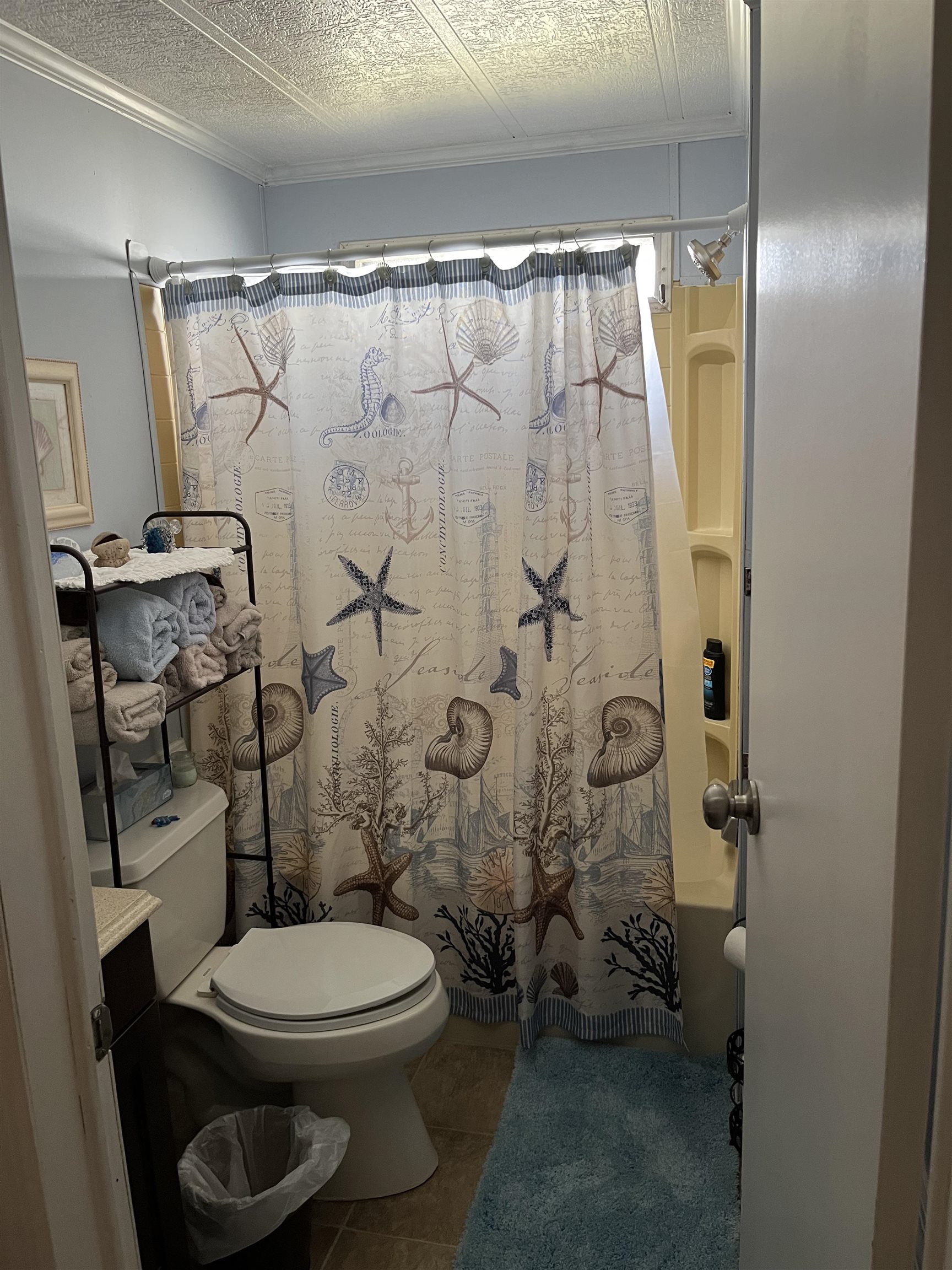 301 Grande Rio Grande, NJ 08242 - Photo 9 of 23 a bathroom with a toilet and a shower